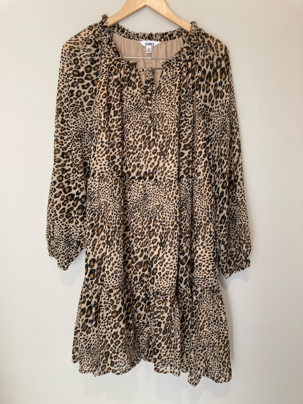 Studio A Leopard Print Peasant Dress - Beige/Tan/Black Sz L 12/14. Lined